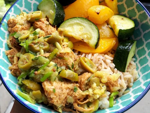 « Poulet » aux olives vertes (Repas congelé)